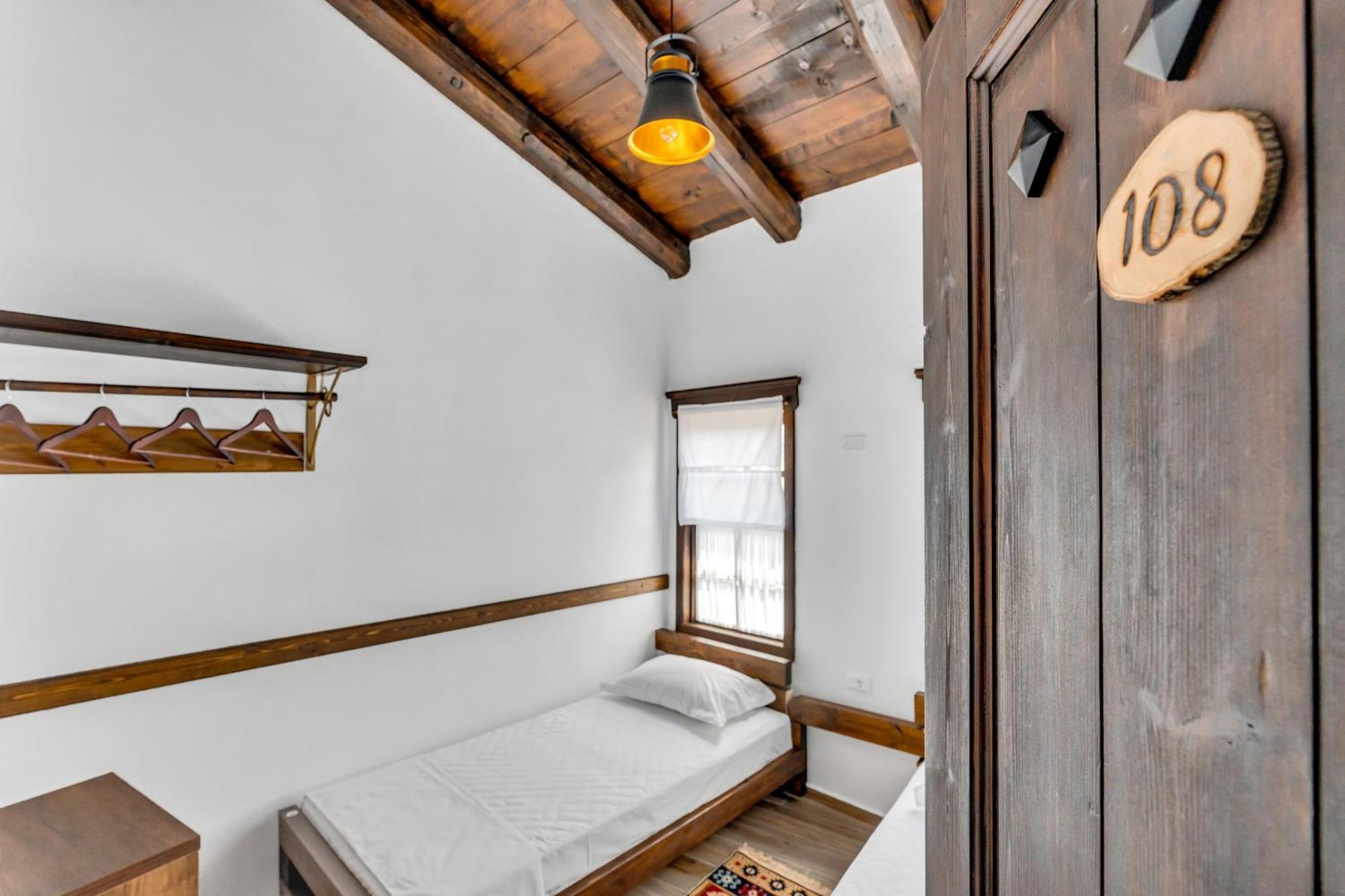 Hotel Bohem Berat Exterior photo