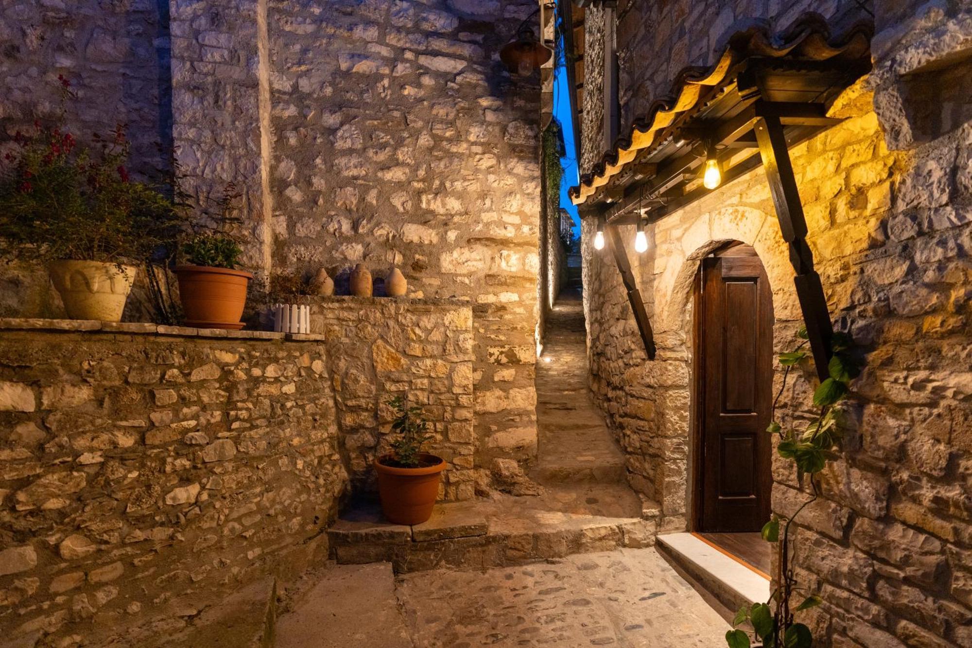 Hotel Bohem Berat Exterior photo